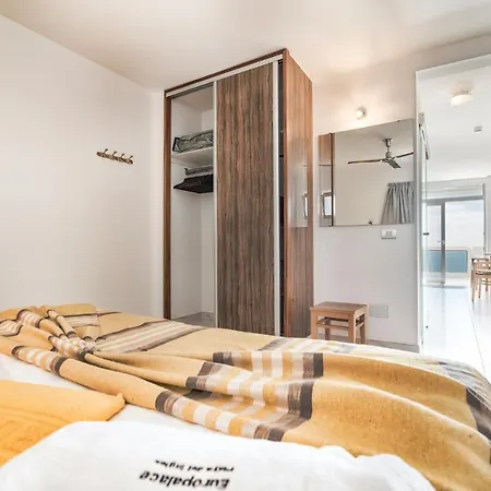 Готель Europalace